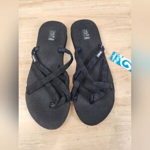 Teva Mush 6840 Women's Olowahu Flip-Flop Thong Sandals Black Womens Size 10 NWT